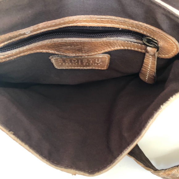 NEW, Bed Stu (Cobbler Series) Cross Body Bag Weathered Brown 11 x 8 x 2 - Picture 8 of 9